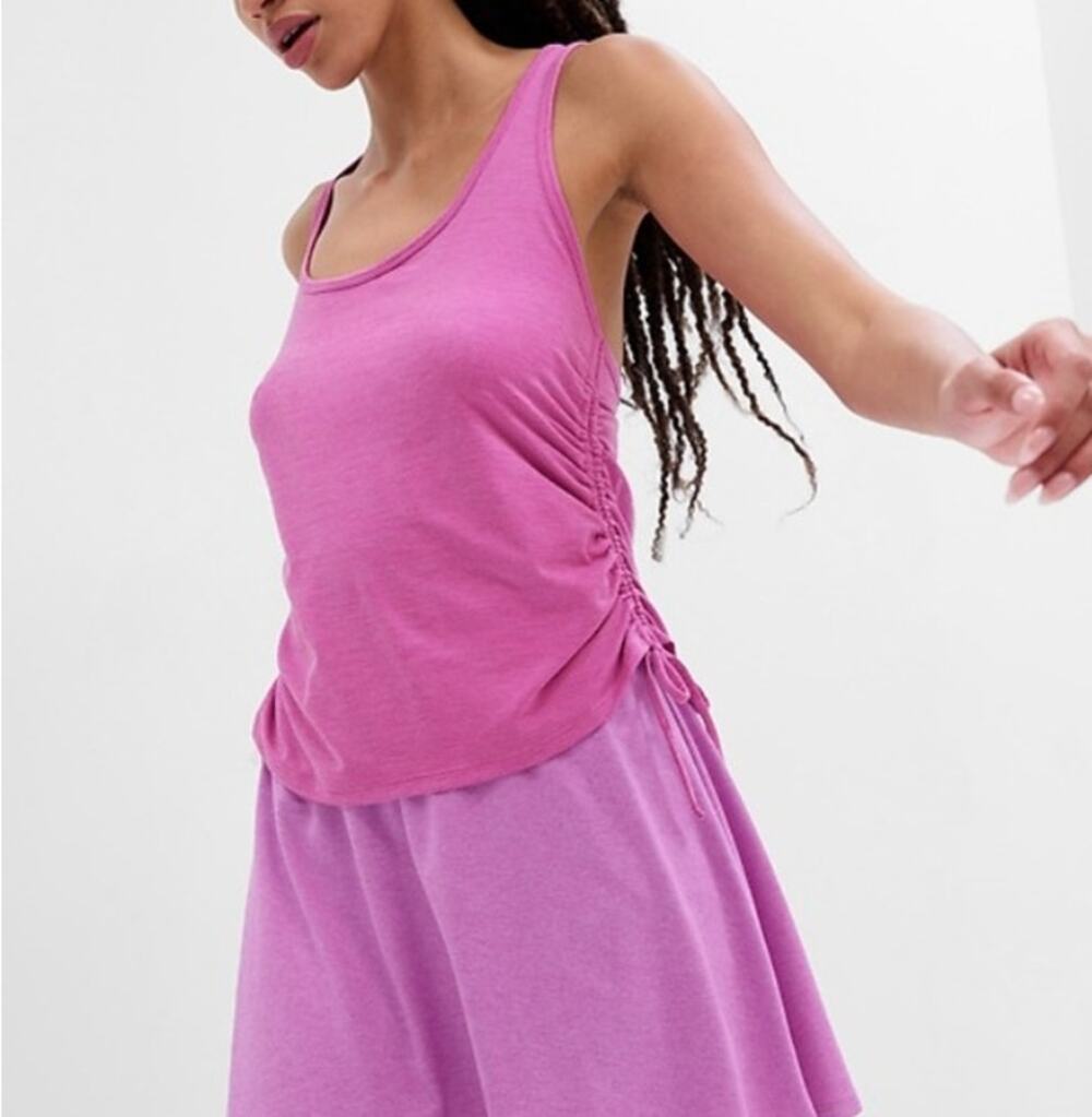 GAP GapFit Brushed Tech Jersey Tank Top Scoop Neck Ruched Pink Womens Size M NWT